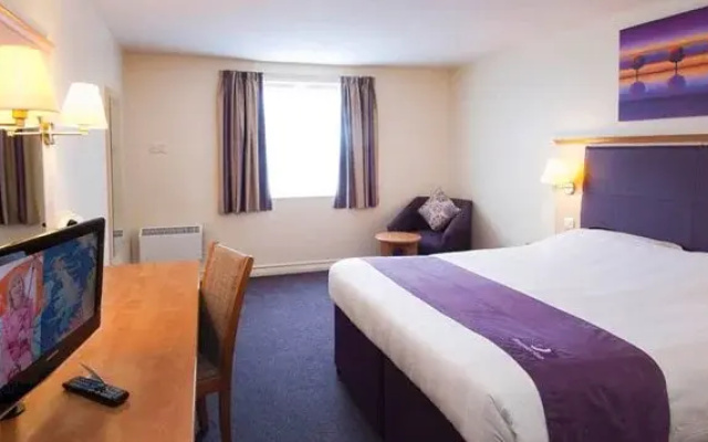Premier Inn Swindon West - M4 J16