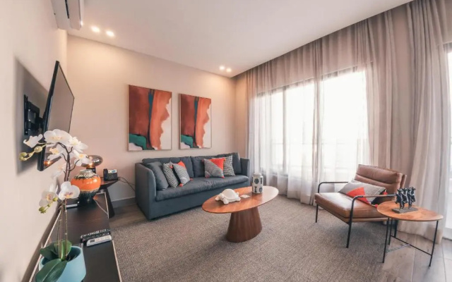 Fully Serviced Apartment at Regatta Living - 3A