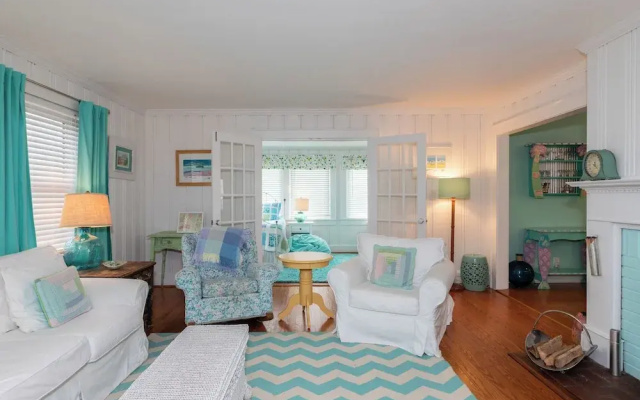 The Seashore Getaway House