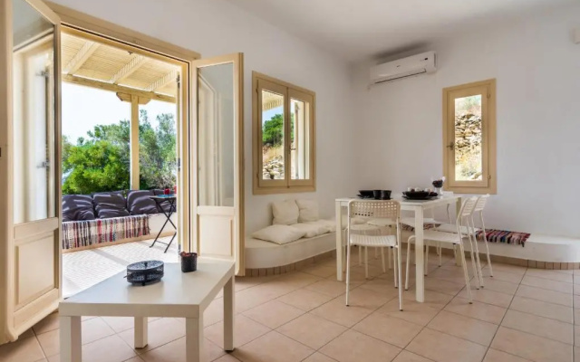 Mylopotas Apartments with Sea View I
