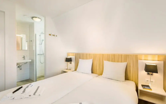 Luxury Villa, 2 Baths, nr Beach