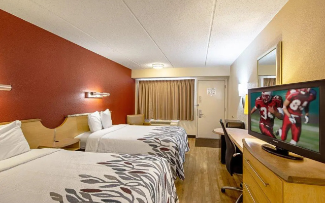 Red Roof Inn Charleston West - Hurricane, WV