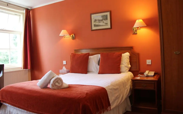 Oriel Hotel