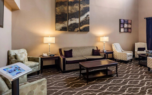 Comfort Suites Columbus State University Area
