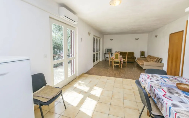 Apartment Ljuba