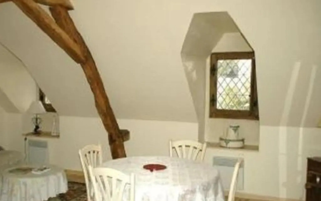 Gîte Cravant-les-Côteaux, 3 pièces, 4 personnes - FR-1-381-60