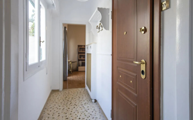 Petralona Cosy Penthouse