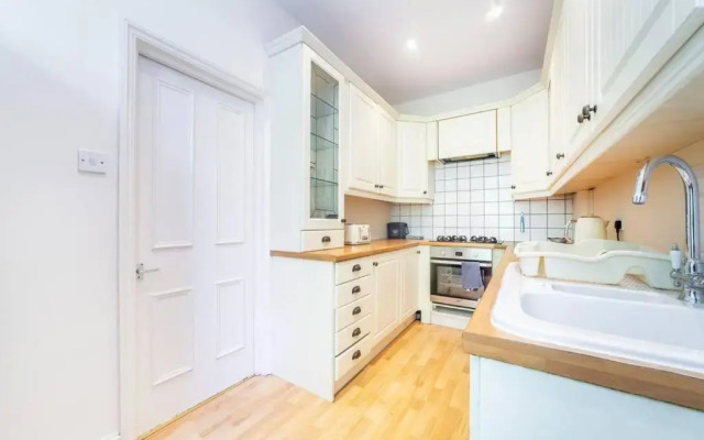 Amazing 1bd in Victorian House - Lewisham Park