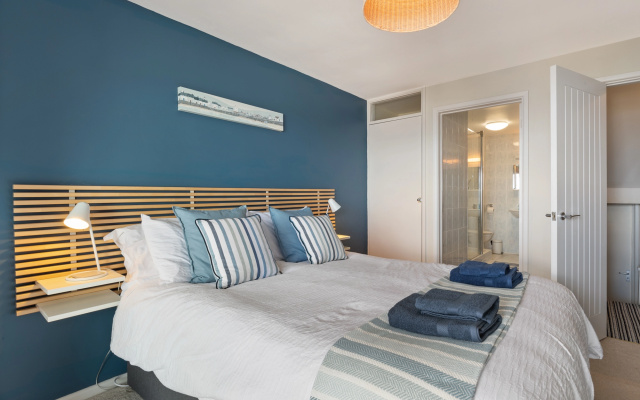 Cystanog Fach - Spectacular Sea Views Balcony and Terrace Parking