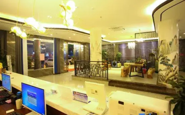Yiwu Yunshang Hotel (Huzhai Vegetable Market Branch)