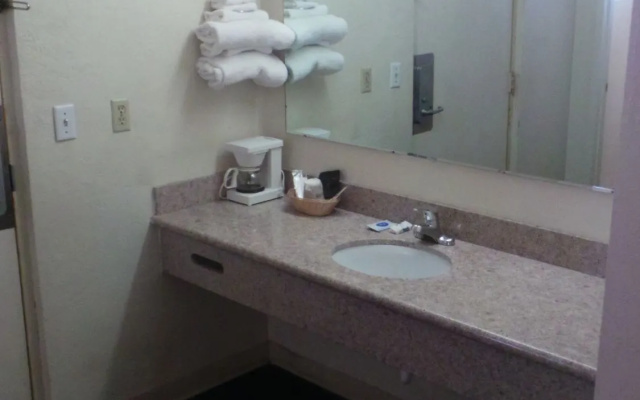 Relax Inn of Yreka