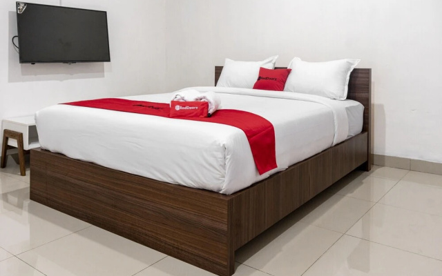 Afifah Guesthouse by RedDoorz
