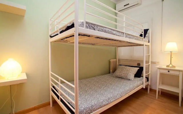 Cozy Eixample Apartment