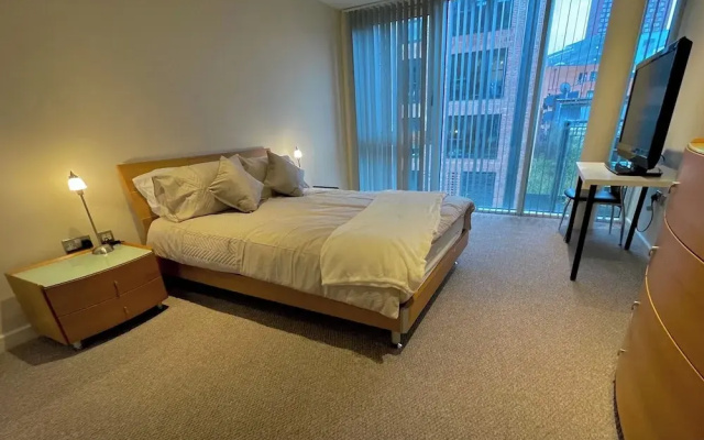 Birmingham City Apartment With 3 Bedrooms