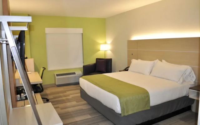 Holiday Inn Express & Suites Price