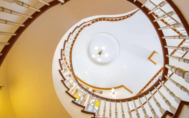 Royal Riverside The Majestic Suite
