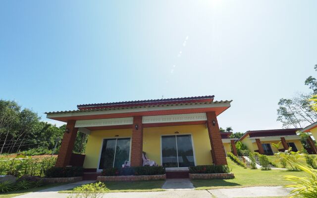 Отель Anyaman Lanta House Ланта вид на фасад