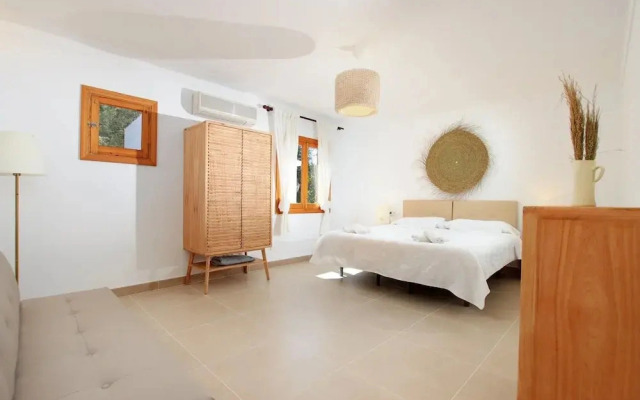Stylish Two-bedroom Villa