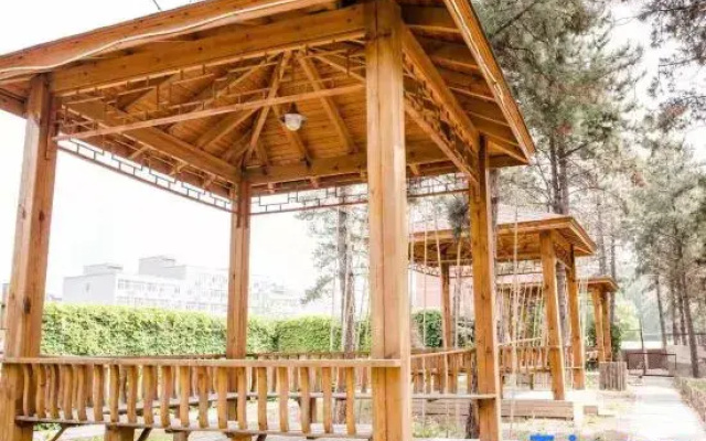 Sanhe Yijingyuan Homestay
