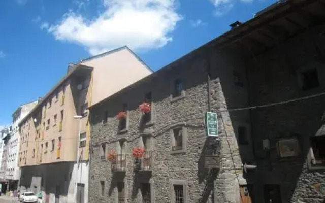 Hostal de Montaña La Aldeya