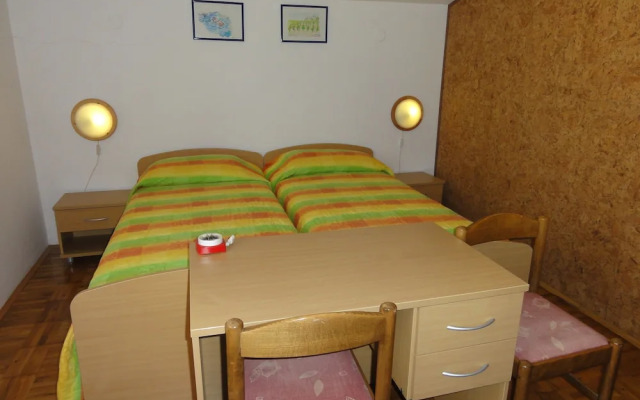 Nice and Cozy Apartment Ferry in Medulin