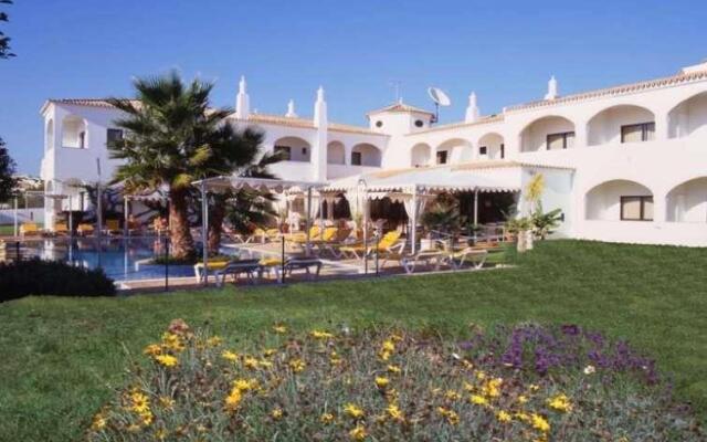 Отель Cerro Da Marina Hotel Португалия, Албуфейра - отзывы, цены и фото номеров - забронировать отель Cerro Da Marina Hotel онлайн вид на фасад