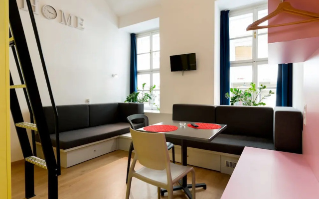 Dice Apartments