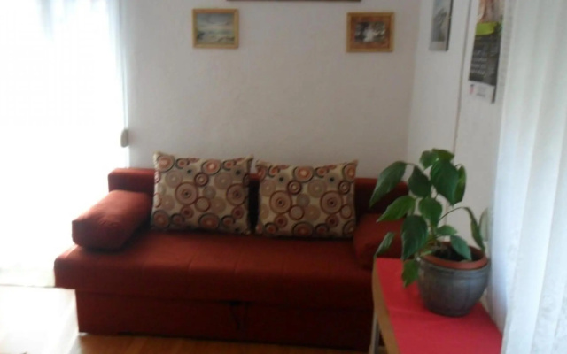 Ralje - 100m from the sea & free parking - A1(2+1)