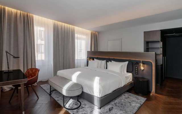 Отель Radisson Collection Hotel, Santa Sofia Milan