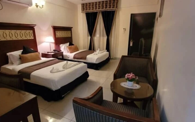 Ras Dika Hotel
