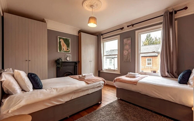 Cosy Reading Home - Superfast Wifi Private Garden