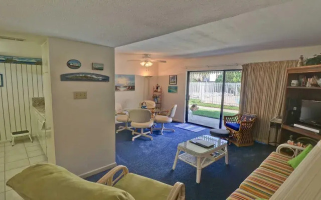 111 Las Brisas Poolside Condo 1 Bedroom Condo by RedAwning