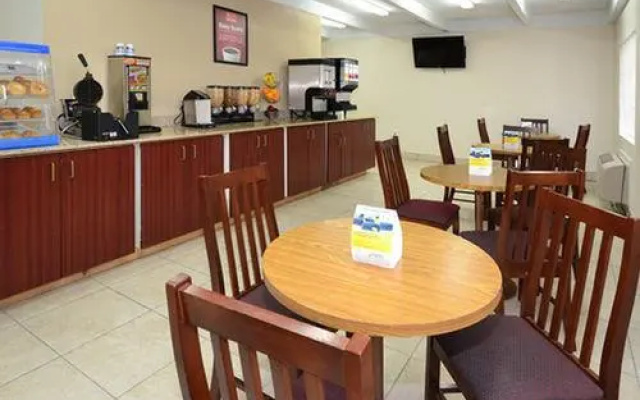 Econo Lodge Columbia