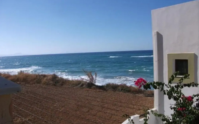 Two Three Bedroom Apt- Sea View Swimming Pool