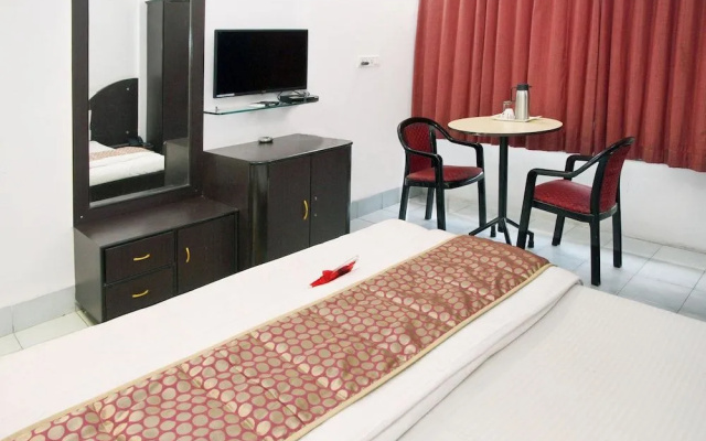 Oyo 1959 Hotel Raj