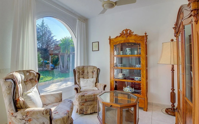 Cozy Holiday Home in Cala Murada With Swimming Pool