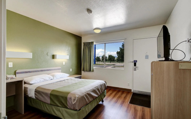 Econo Lodge Midvale