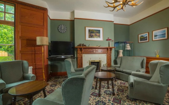 Foyers Bay Country House