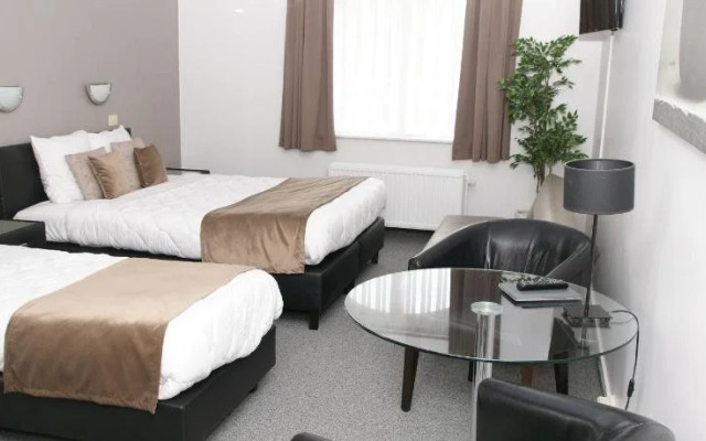Hotel Adoma