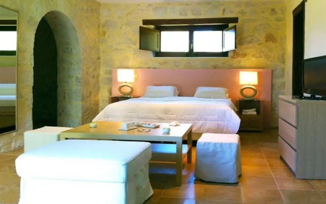 Exensian Villas & Suites
