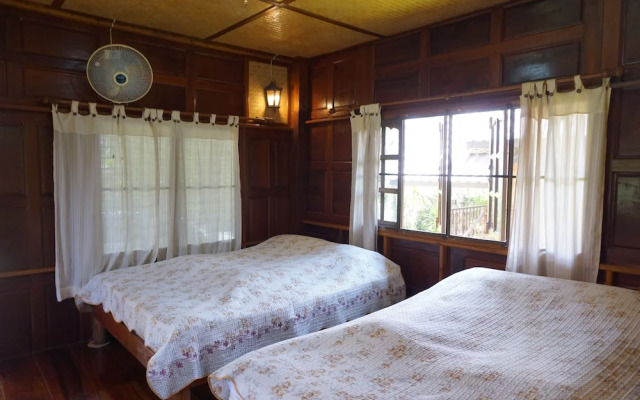 Phuruarounmai Resort