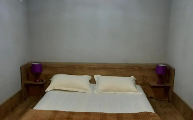 Guest House On Mirian Mepe