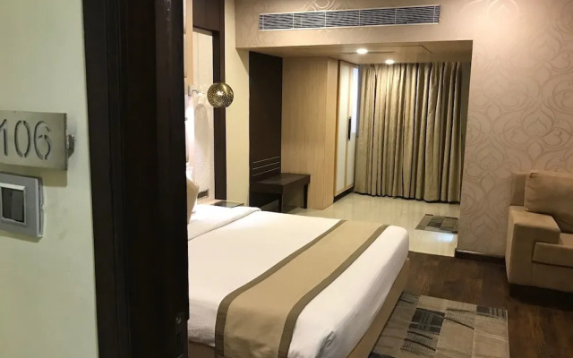 OYO 8656 Hotel Nataraj