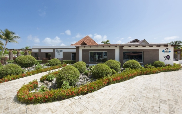 Отель IFA Villas Bavaro Resort and Spa вид на фасад
