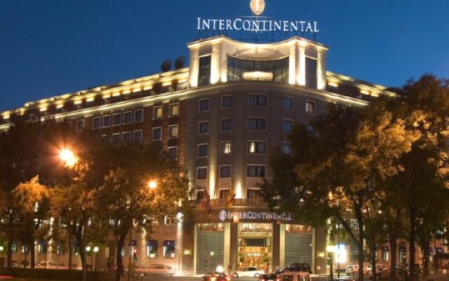 Отель InterContinental Madrid вид на фасад