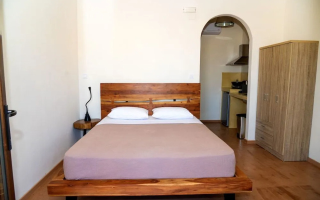 Dipolis Apartments