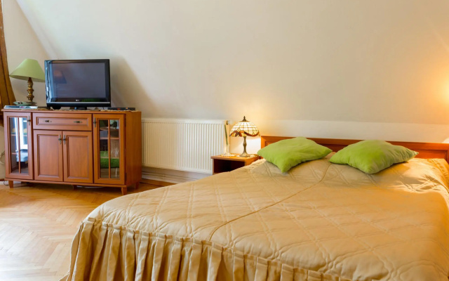 Cottage in Rusko Near Beaches and Pool