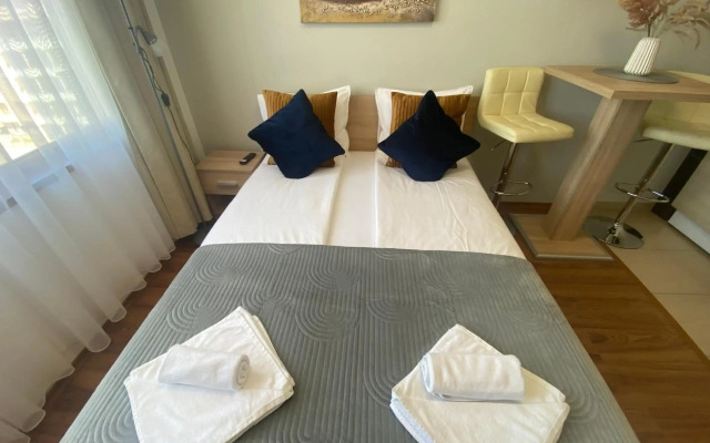 Private Studio Summer Breeze 506