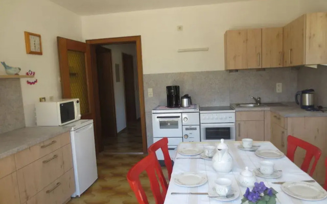 Welcoming Chalet Near Forest in Rohrnbach