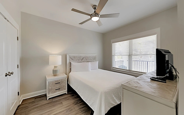 Southern Secret West by Southern Vacation Rentals